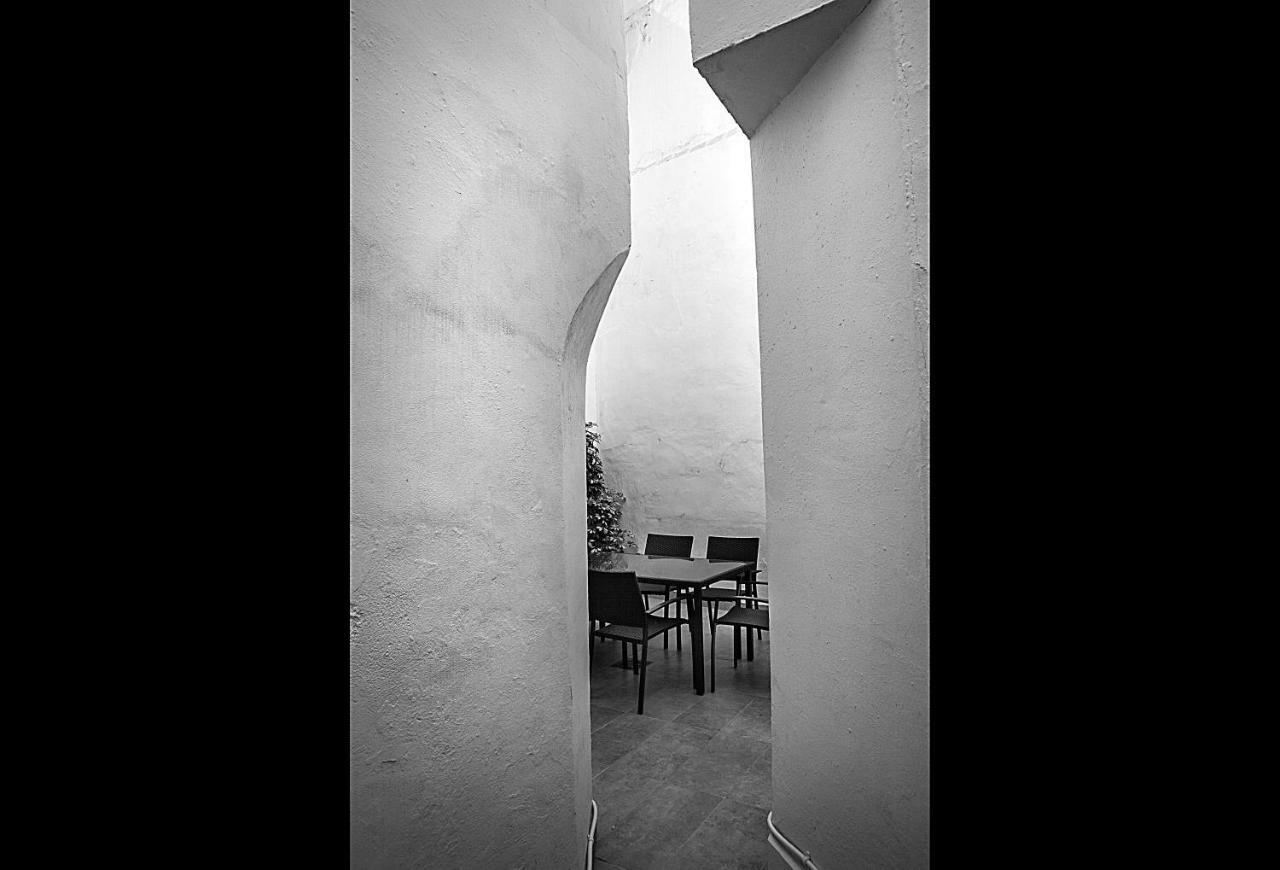 Apartamento Mendoza セビリア エクステリア 写真
