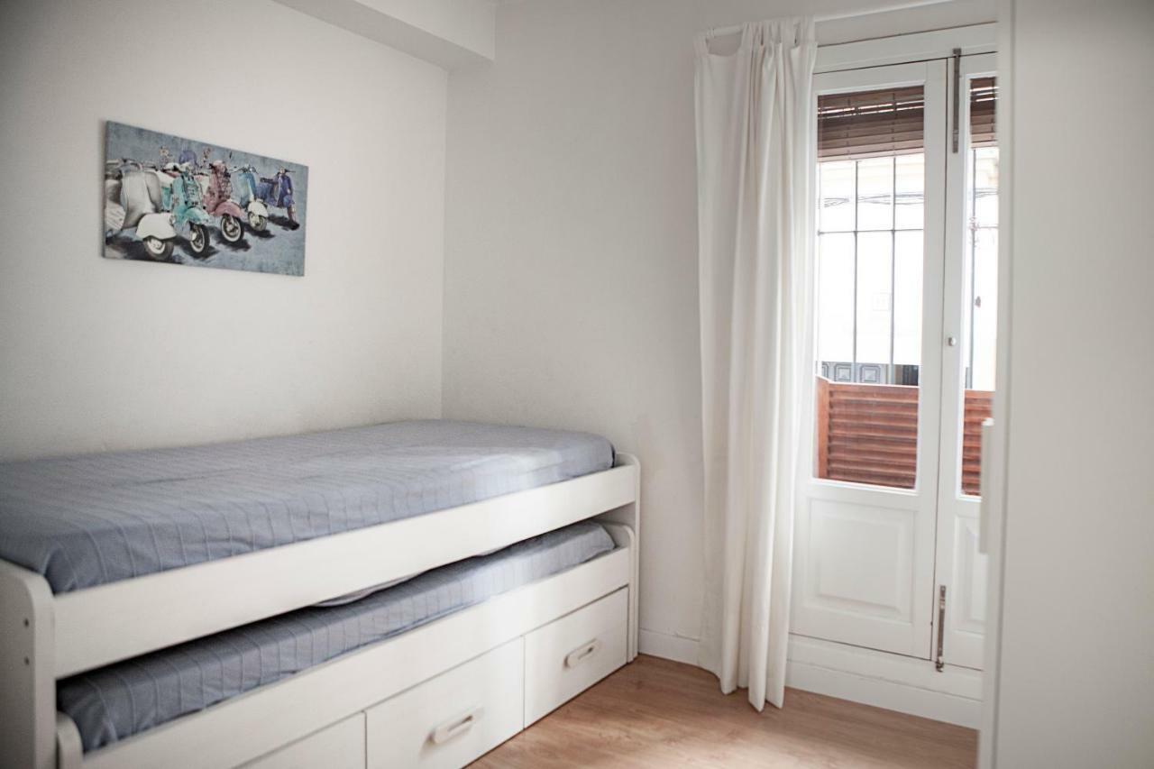 Apartamento Mendoza セビリア エクステリア 写真